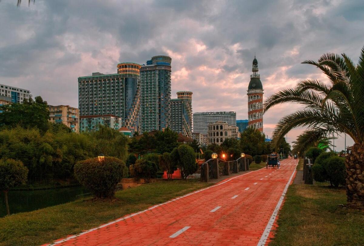Orbi City In Batumi บาทูมิ ภายนอก รูปภาพ