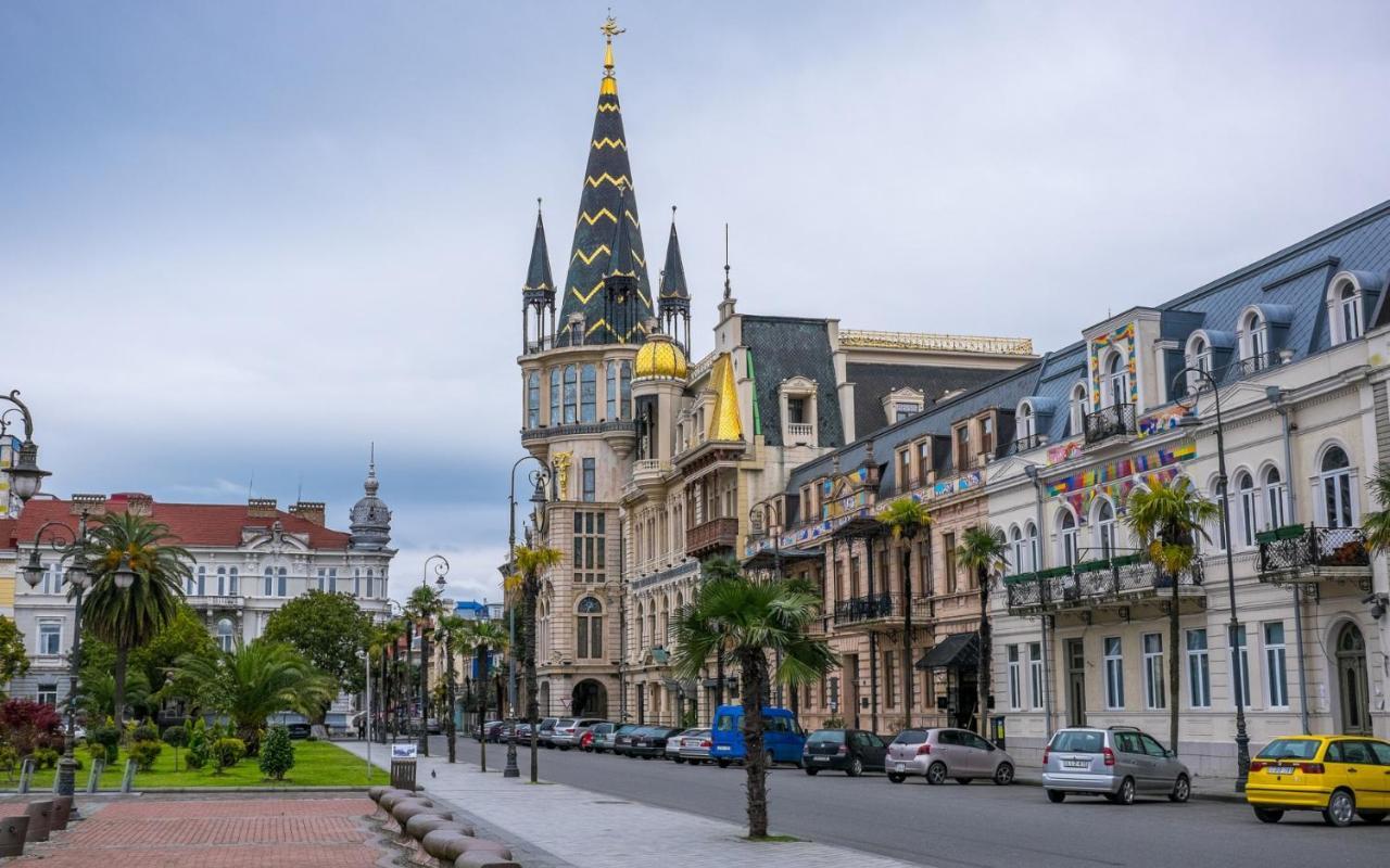 Orbi City In Batumi บาทูมิ ภายนอก รูปภาพ