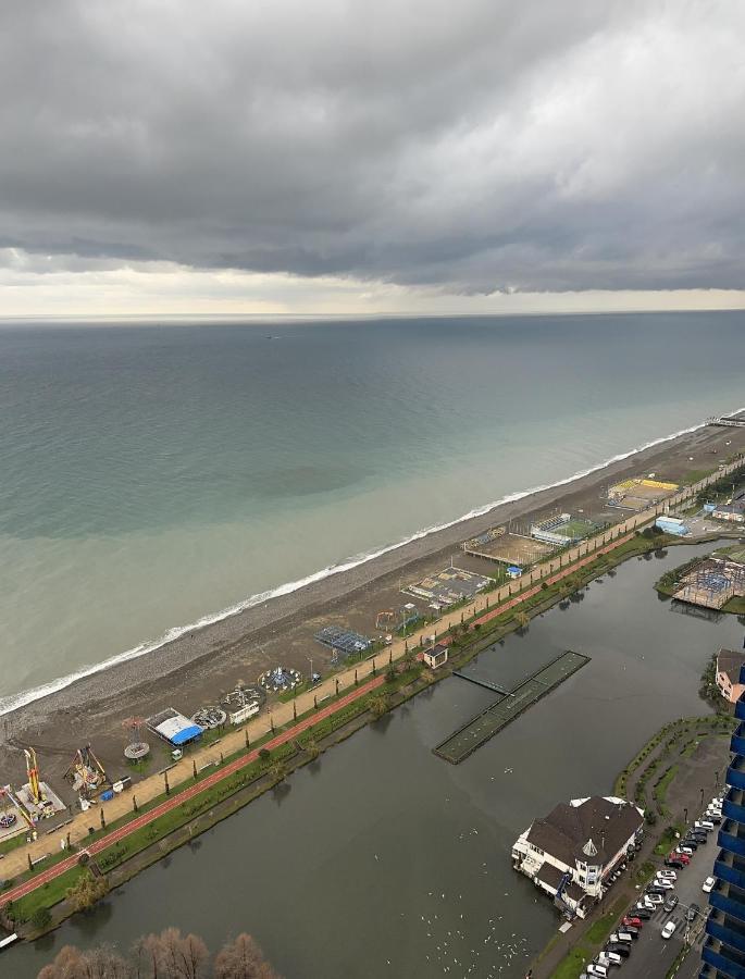 Orbi City In Batumi บาทูมิ ภายนอก รูปภาพ